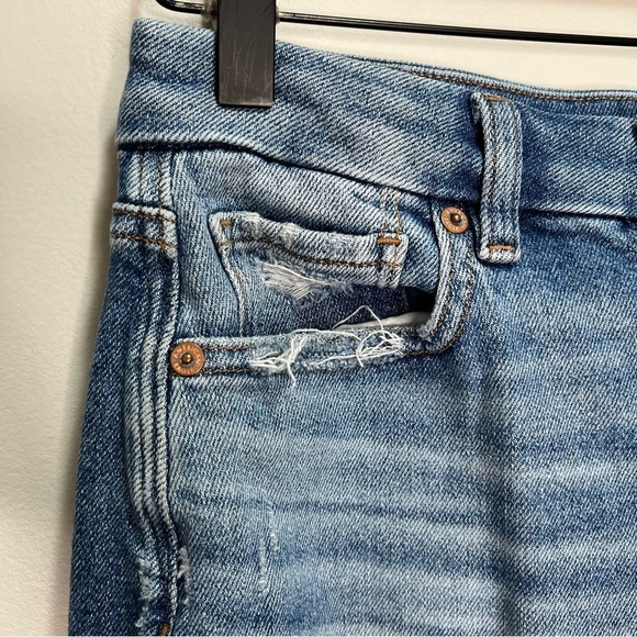 American Eagle Curvy Mom Distressed Jeans Size 4 - Picture 6 of 12